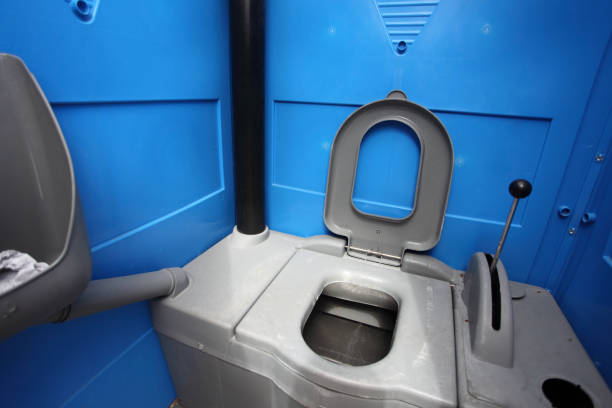 Best Portable restroom trailer rental  in Rome, IL